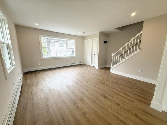 Building Photo - 32 Cos Cob Ave