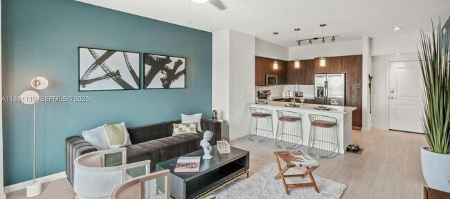 Building Photo - 591 Evernia St