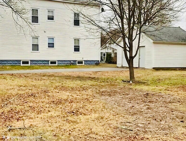 Building Photo - 48 Pembroke Ave