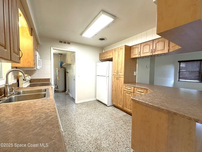 Building Photo - 4780 E Key Dr