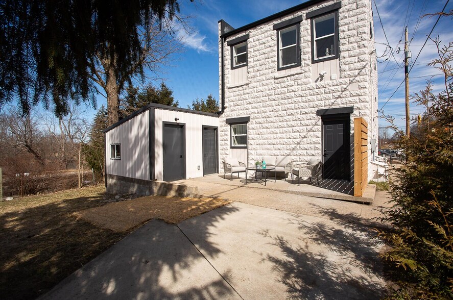 Building Photo - 2287 Segwun Ave SE