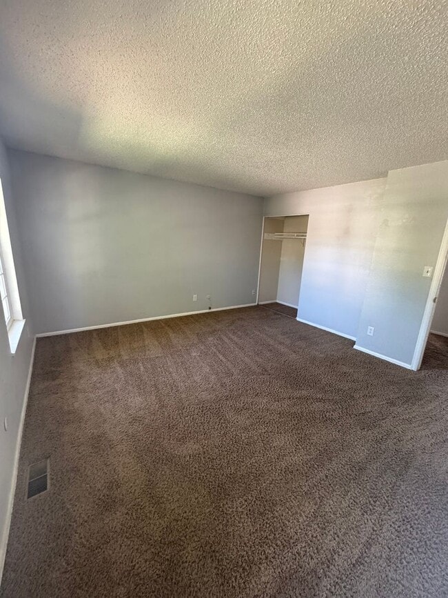Building Photo - single family home