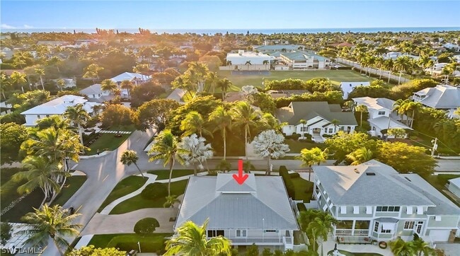 Building Photo - 877 7th St S