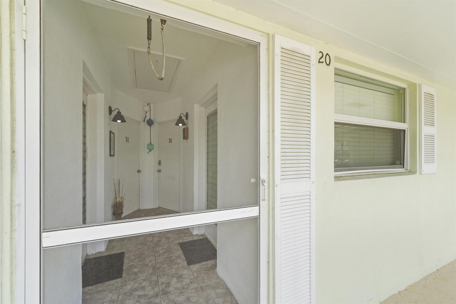 Building Photo - 68 Yacht Club Dr
