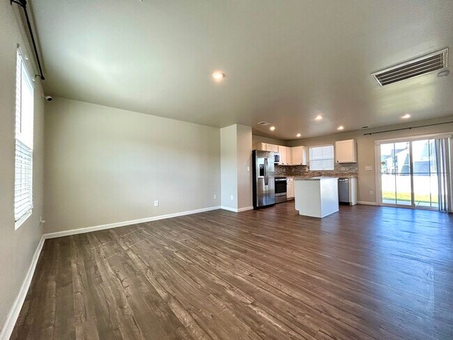 Building Photo - 5309 Merwyn Ave