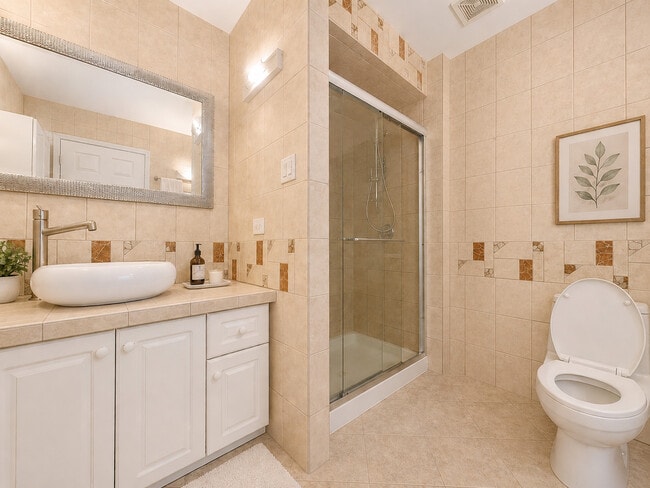 Building Photo - 9144 Sycamore Dr