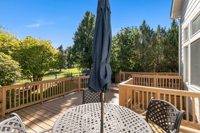 Building Photo - 8100 Lighthouse Ln