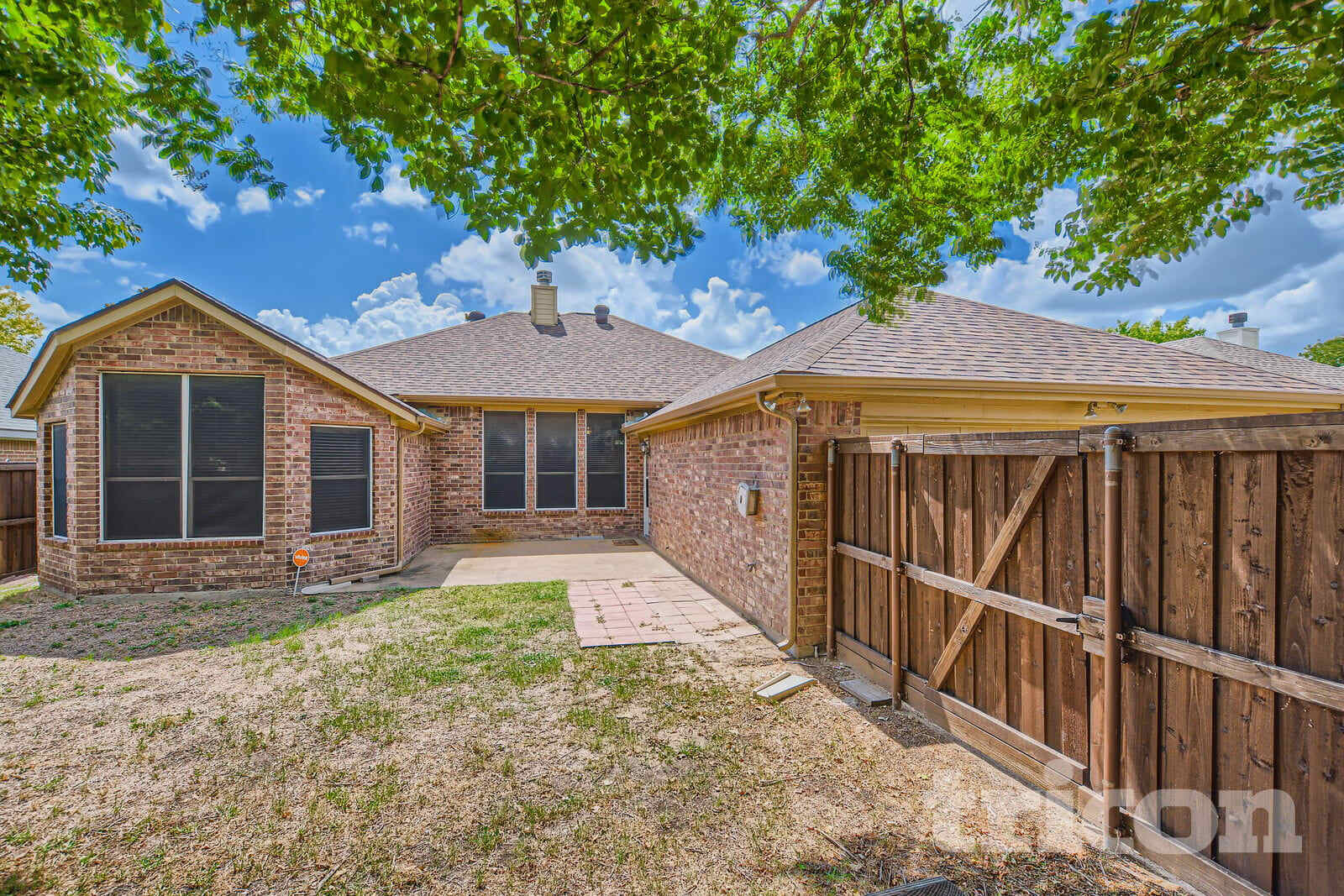 Building Photo - 110 Forest Park Ln