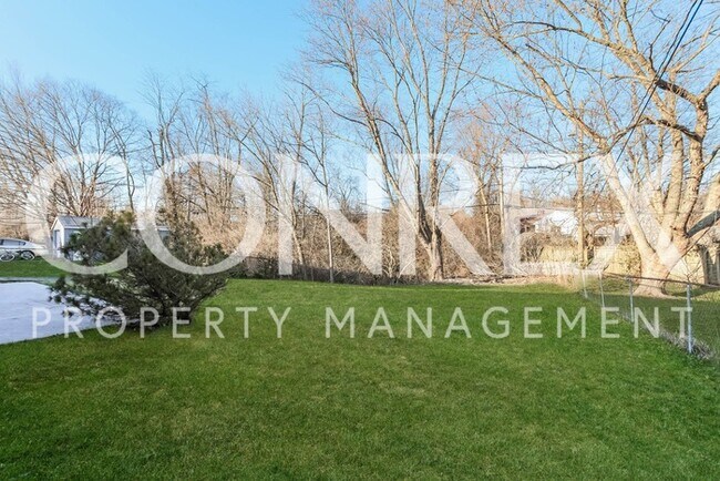 Building Photo - 3 Bedroom with GREAT updates