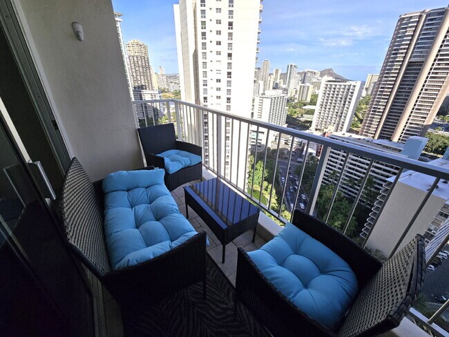 Primary Photo - Fully Furnished Rental 1br Condo at Villa ...