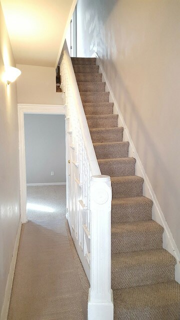 1st Floor Hallway View #1 - 524 N 33rd St