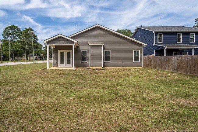 Building Photo - 1213 Branson St