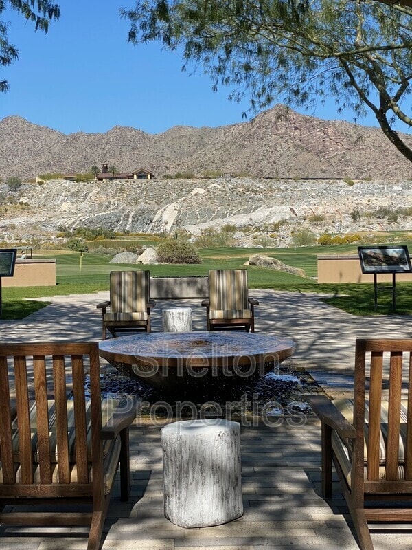 Building Photo - 20711 W Medlock Dr