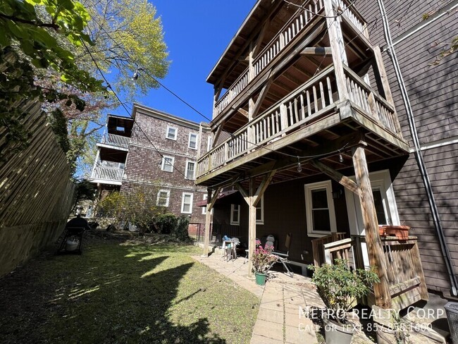 Building Photo - Spacious 4-Bed, 2-Bath Near Porter Square ...