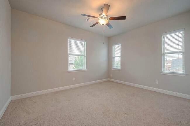 Building Photo - 58 Canopy Green Dr