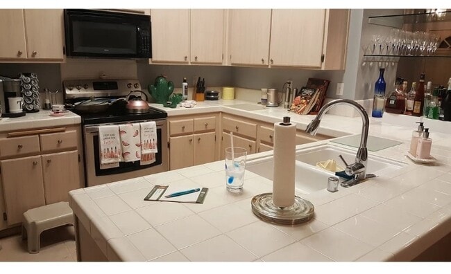 Building Photo - 42635 Adalin Way