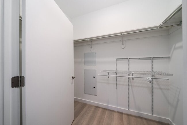 Building Photo - 16 Bennett St