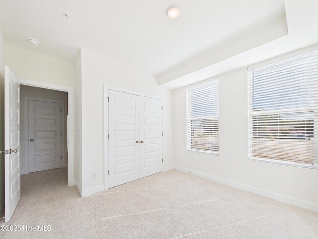 Building Photo - 1259 Shaw View Aly