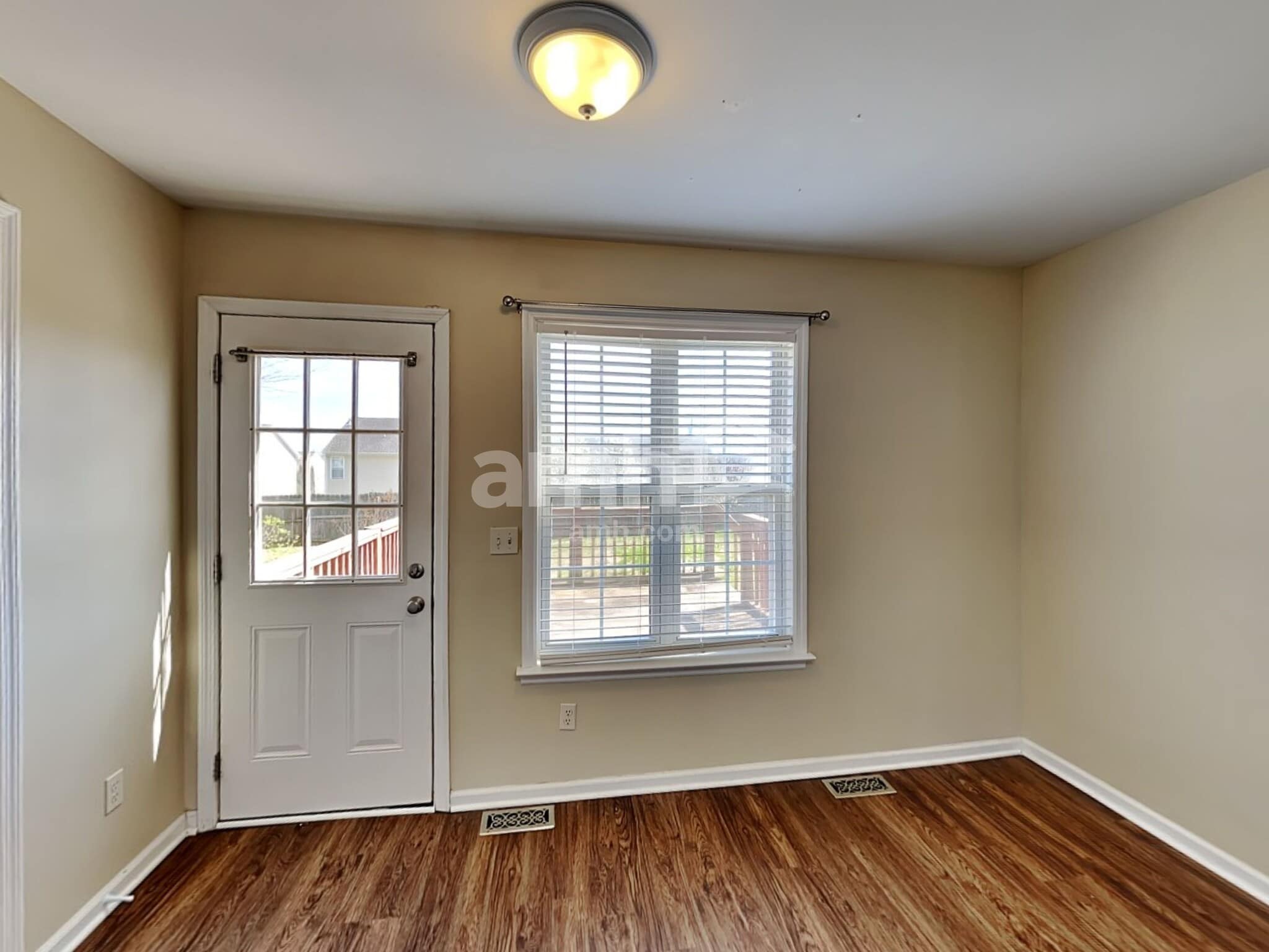 Building Photo - 2824 Candlewicke Dr