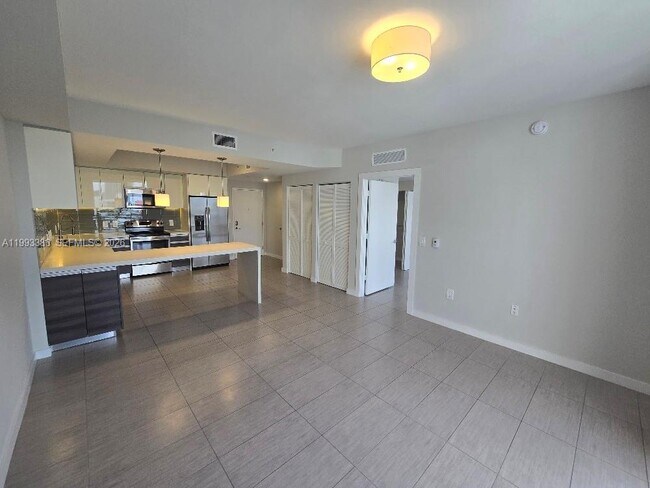 Building Photo - 117 SW 10th St