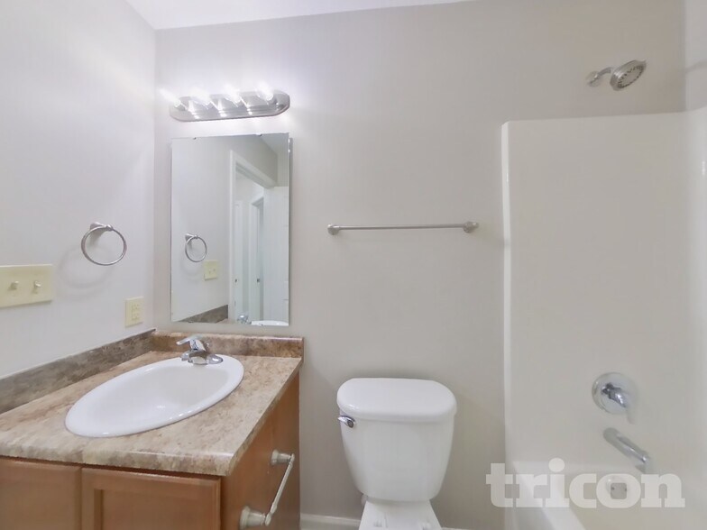 Building Photo - 7516 Pipestone Dr