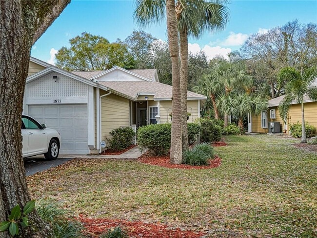 Building Photo - 1877 Sixty Oaks Ln