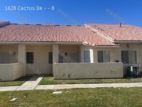 Building Photo - 1628 Cactus Dr