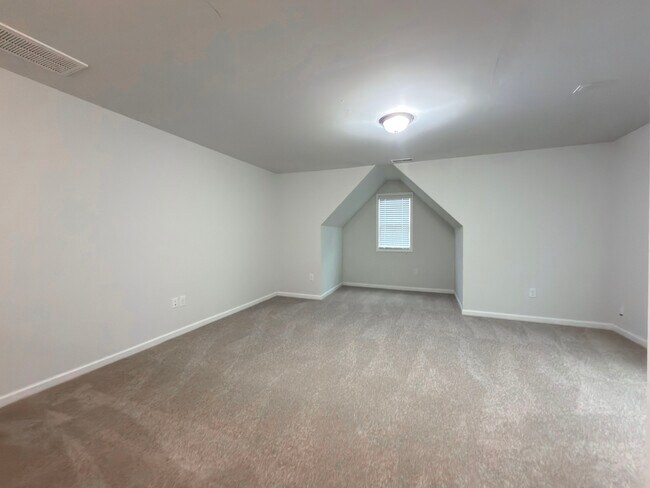 Building Photo - 7336 Birchshire Dr