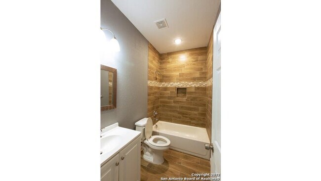 Building Photo - 1308 Aransas Ave