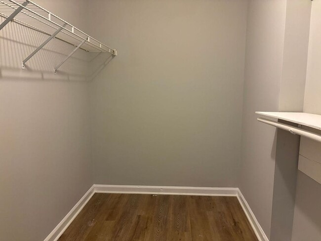 Building Photo - Available August 18th. REMODELED 3 BR/2 BA...