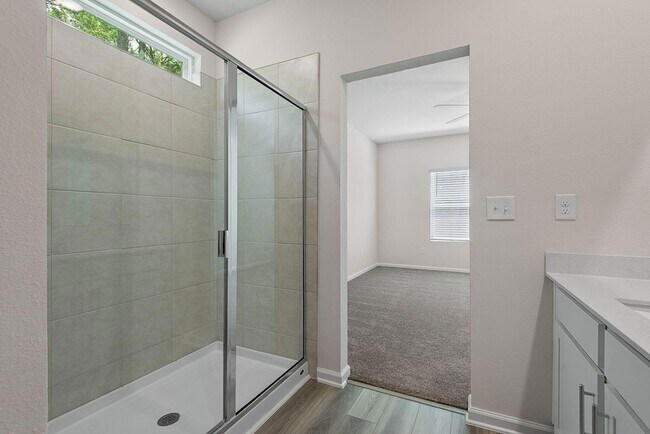 Building Photo - 46 Poplar Dr