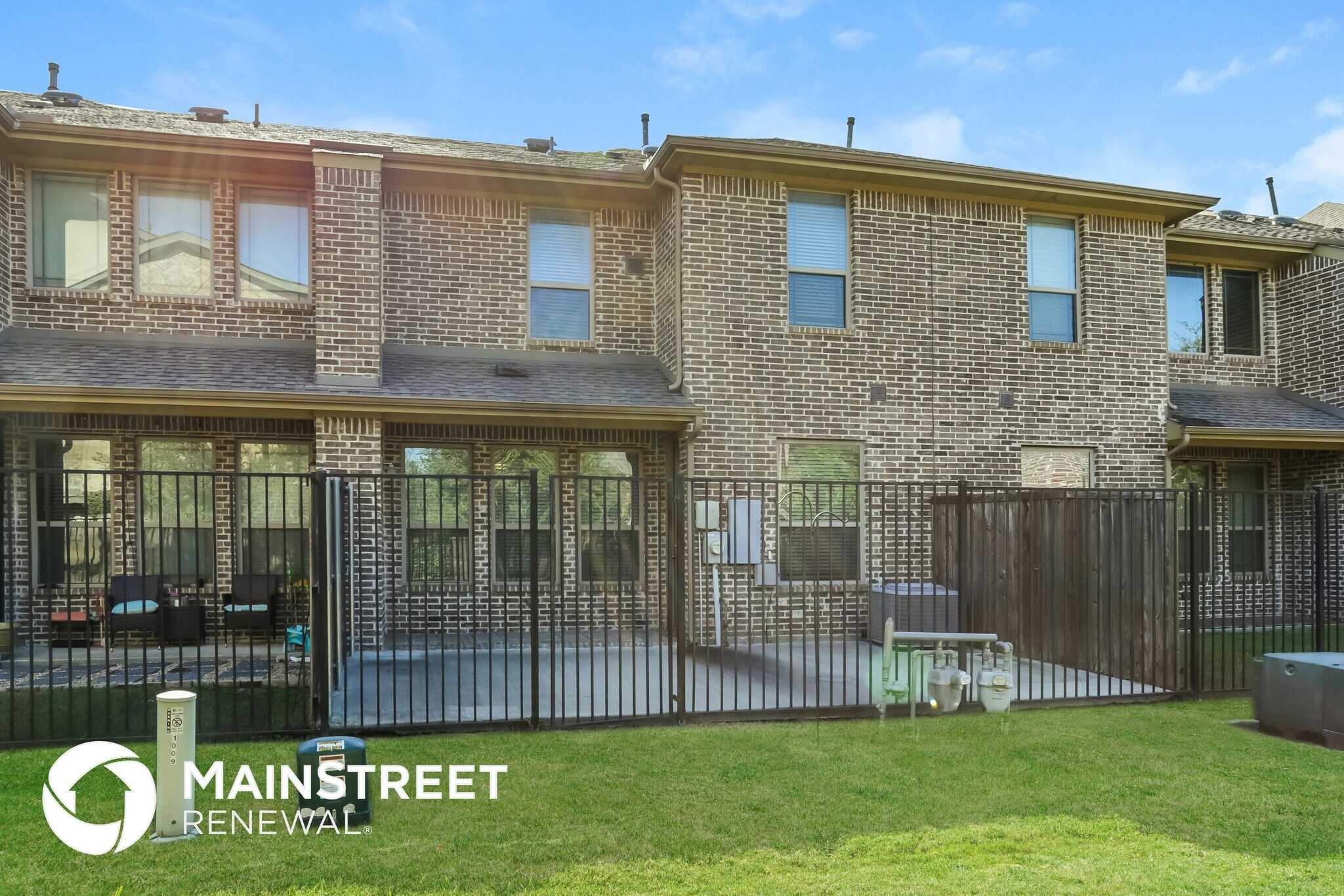 Building Photo - 1007 Brook Forest Ln