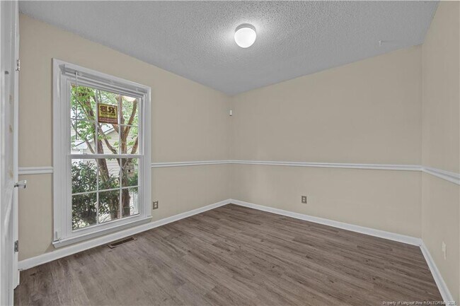 Building Photo - 6309 Cicada St