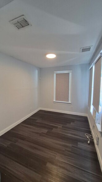 Building Photo - 3112 N 16th St