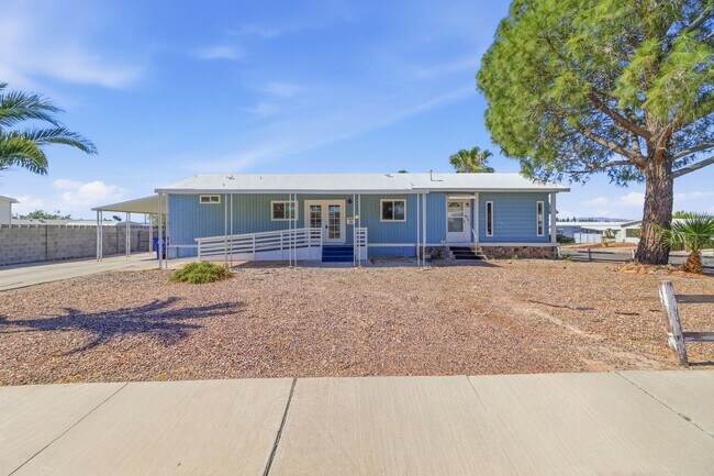 Building Photo - Spacious 2 Bed, 2 Bath Retreat in Charming Boulder City!