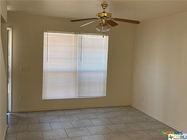 Building Photo - 2712 Vernice Loop