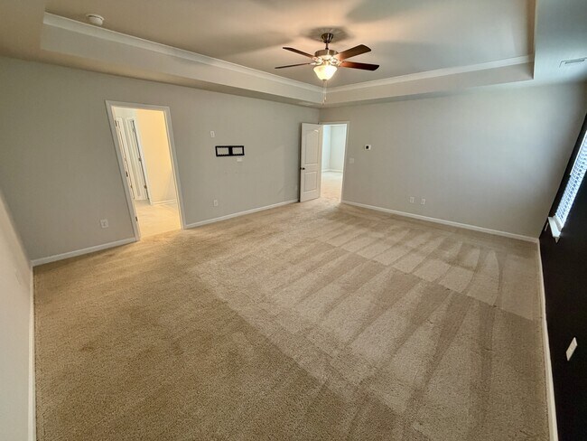 Building Photo - 540 Teversham Dr