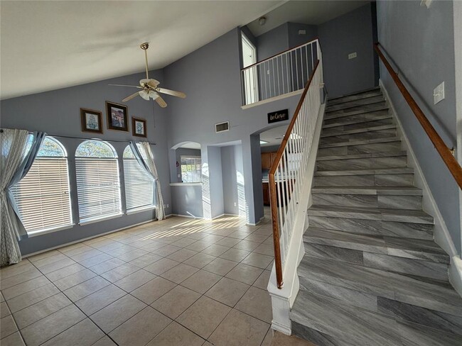 Building Photo - 17923 Loch Linnhe Loop