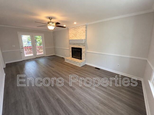 Building Photo - 203 Wood Hollow Dr
