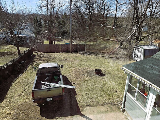 Building Photo - 1211 Garfield Ave