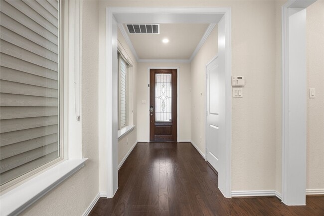 Building Photo - 8911 Wind Springs Dr