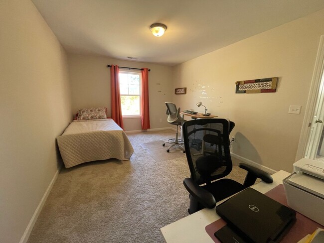 Building Photo - Highland Park - Easley - Furnished or Unfu...