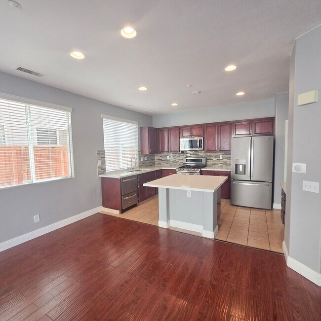 Building Photo - Save on Rent - Half Off Rent if move By No...