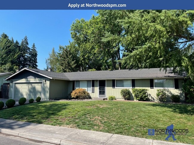 Building Photo - Very Nice 3 Bedroom 2 Bath Home-Located on a Corner Lot
