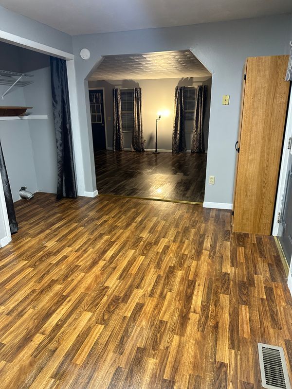 Building Photo - 5854 Hayes Rd