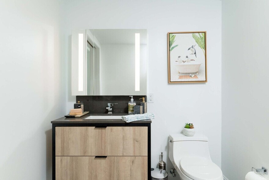 Building Photo - 360 Foley St