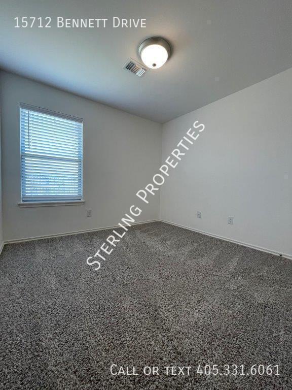 Building Photo - 15712 Bennett Dr