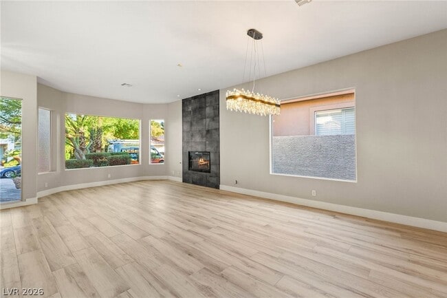 Building Photo - 1605 Shadow Rock Dr