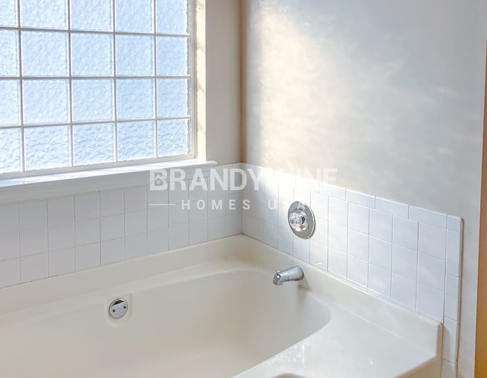 Building Photo - 5389 Sand Bar Ln