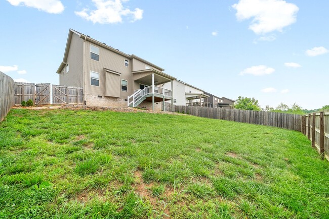 Building Photo - Pet Friendly Four Bedroom!